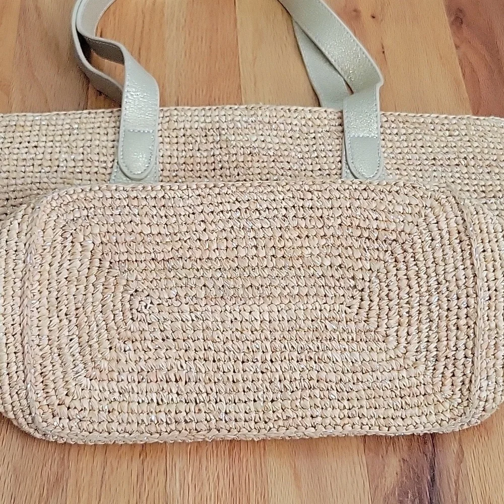 Tommy Bahama Purse - Picture 7 of 7
